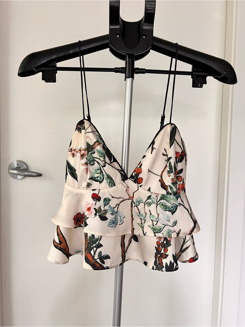Botanical Ruffle V-Neck Cropped Cami Top - Cream Green